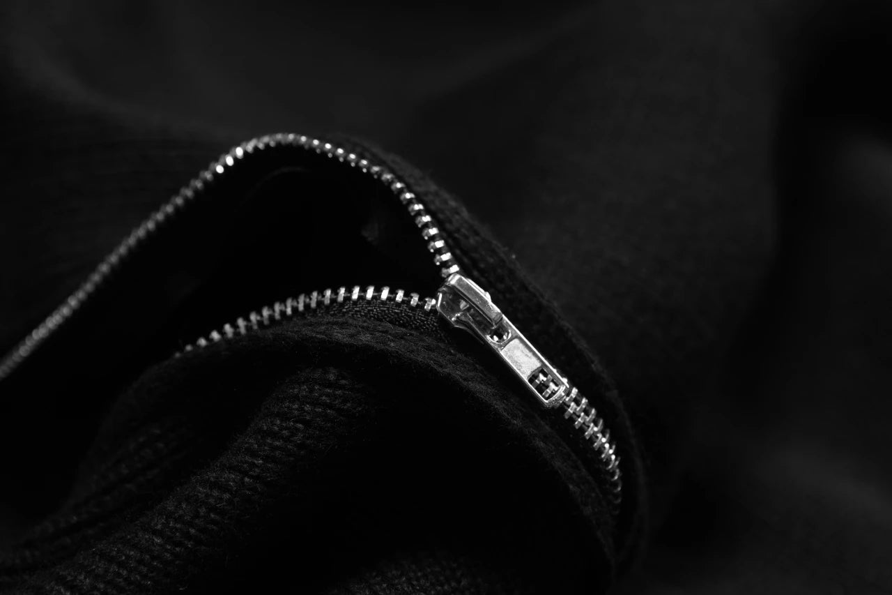 CAVEMPT Mockneck Zip Sweater — Black